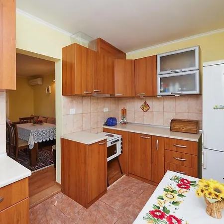 Tonita Apartment *
